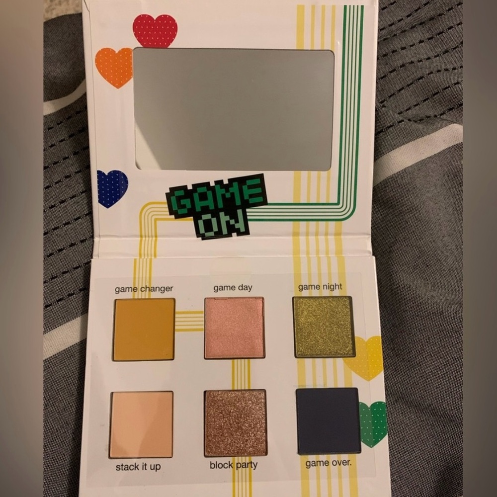 Tetris x Ipsy eyeshadow palette